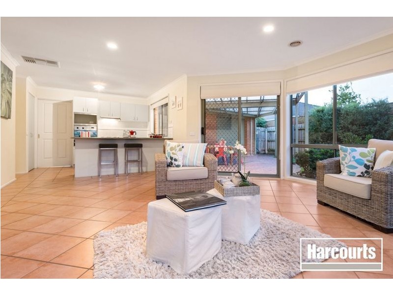 15 Warranqite Crescent, Hastings VIC 3915