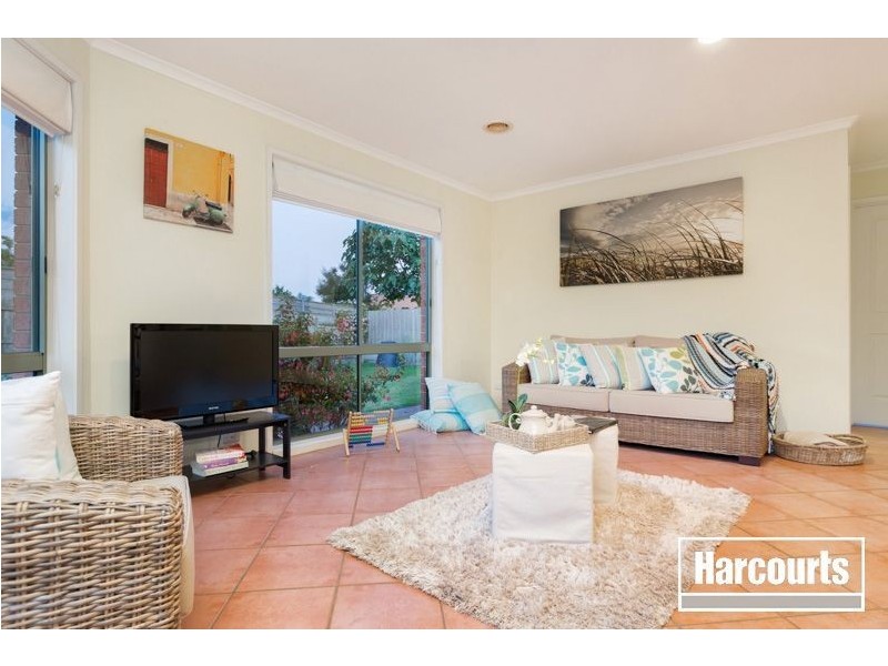 15 Warranqite Crescent, Hastings VIC 3915