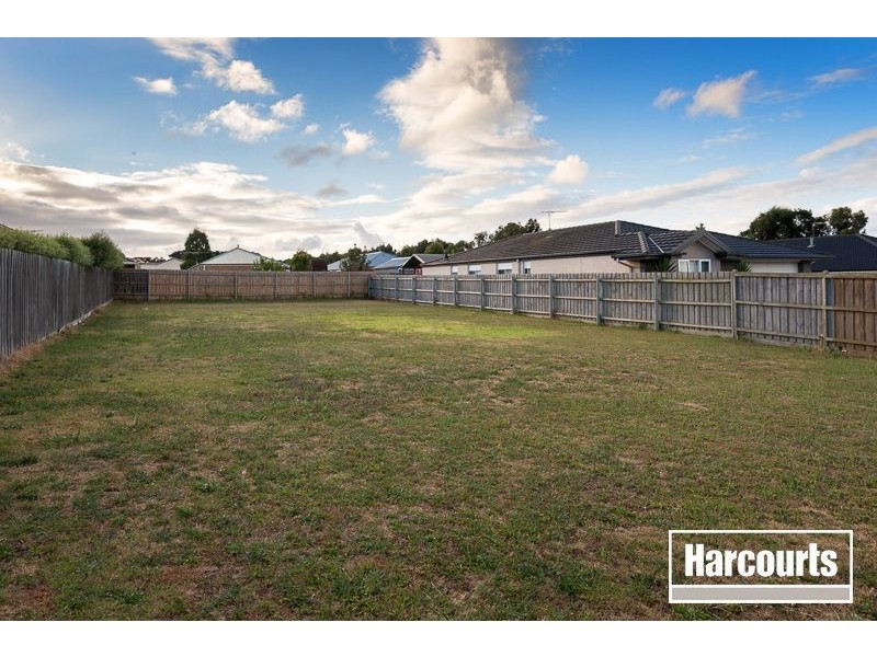 8 Victor Drive, Hastings VIC 3915