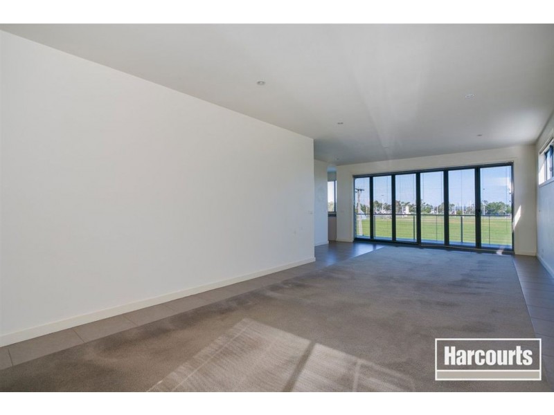 2/12 Skinner Street, Hastings VIC 3915