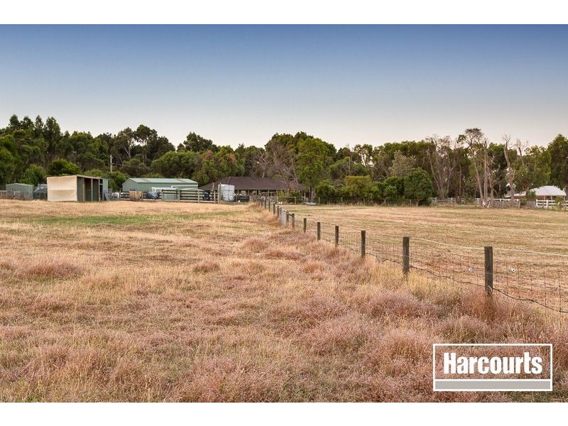 40 Carpenters Lane South, Hastings VIC 3915