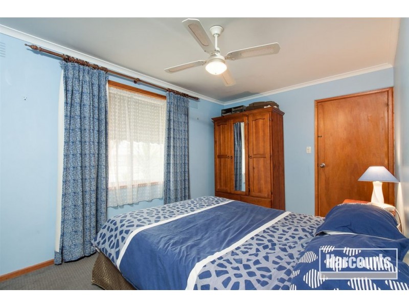 2 Stalwart Avenue, Hastings VIC 3915