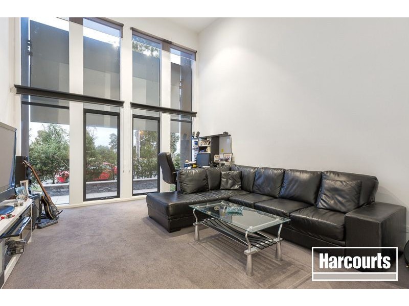 22 Nature Circuit, Cranbourne North VIC 3977