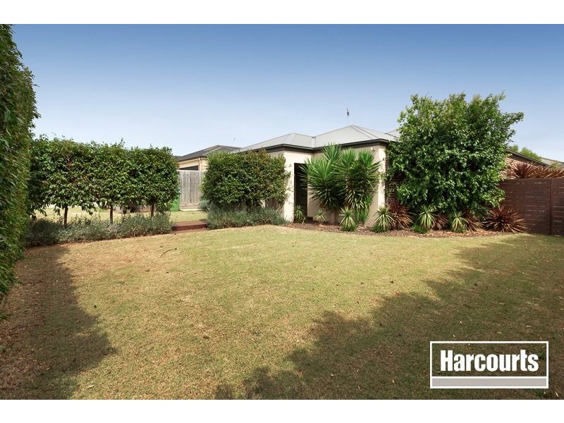 11 Victor Drive, Hastings VIC 3915