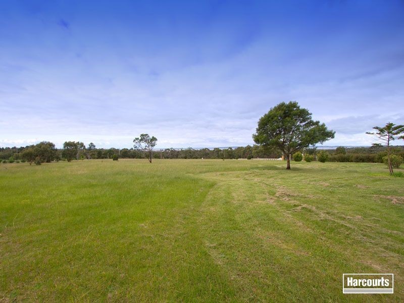 2 Lady Nelson Parkway, Bittern VIC 3918