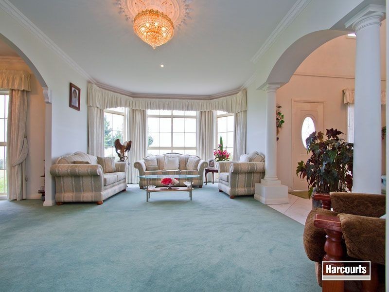 2 Lady Nelson Parkway, Bittern VIC 3918