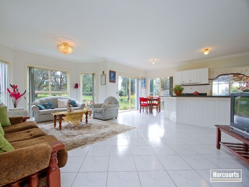 2 Lady Nelson Parkway, Bittern VIC 3918