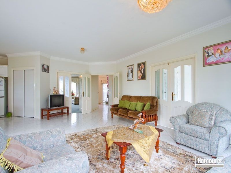 2 Lady Nelson Parkway, Bittern VIC 3918