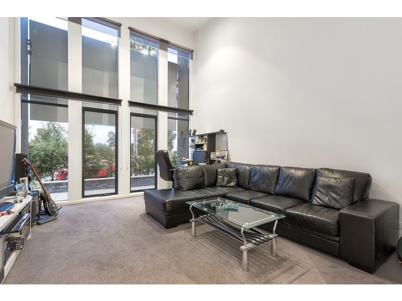 22 Nature Circuit, Cranbourne North VIC 3977