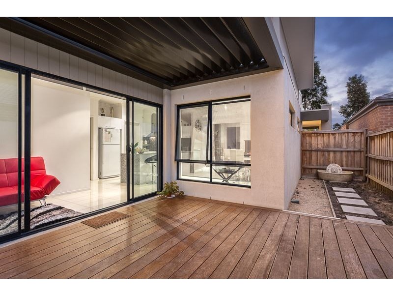 22 Nature Circuit, Cranbourne North VIC 3977