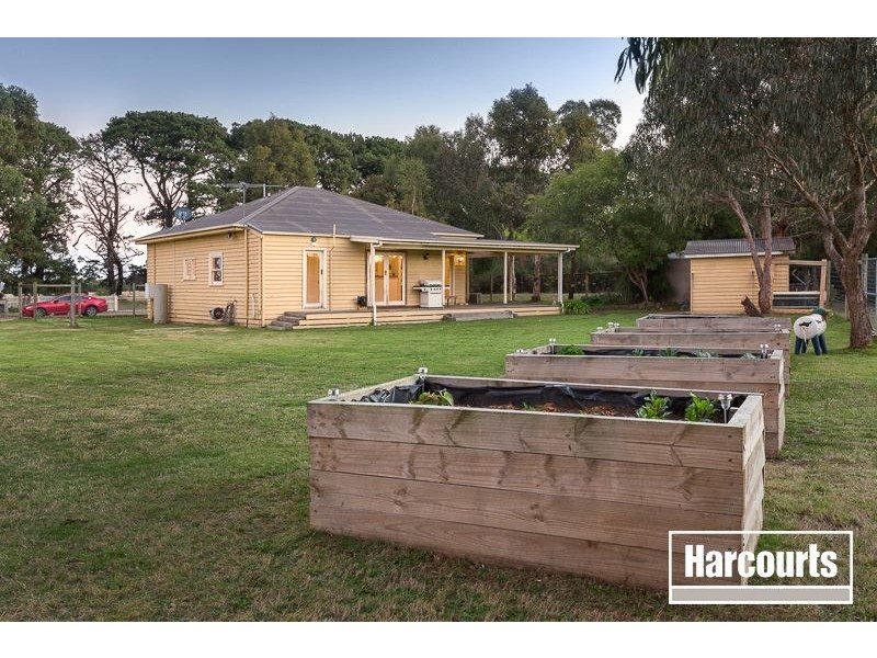 246 Davies Road, Bittern VIC 3918