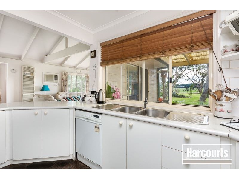 955 Robinsons Road, Pearcedale VIC 3912