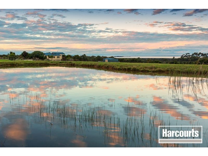 5 Sandstone Island Circle, Bittern VIC 3918