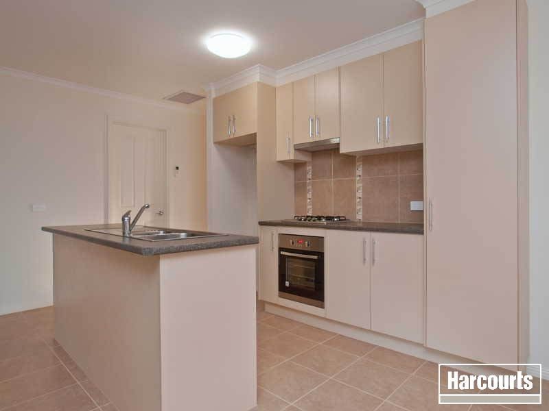 33 Olivia Way, Hastings VIC 3915