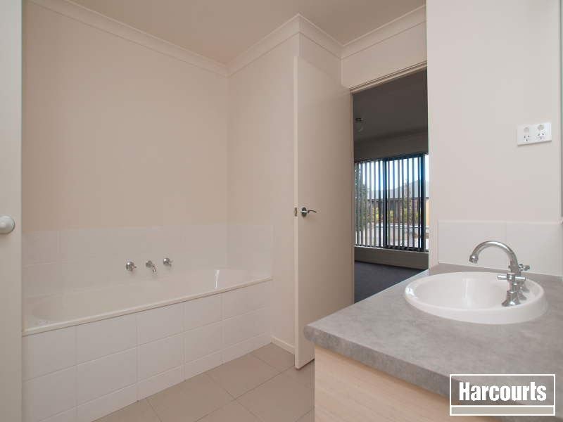 17/10 Kingfisher Court, Hastings VIC 3915