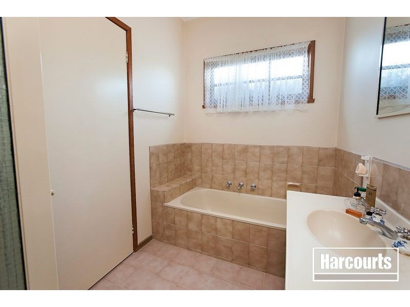 4/1 Herring Street, Hastings VIC 3915