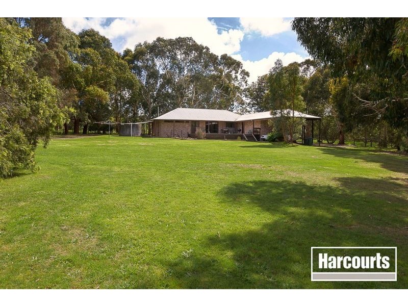 11 Wonderland Avenue, Tuerong VIC 3915