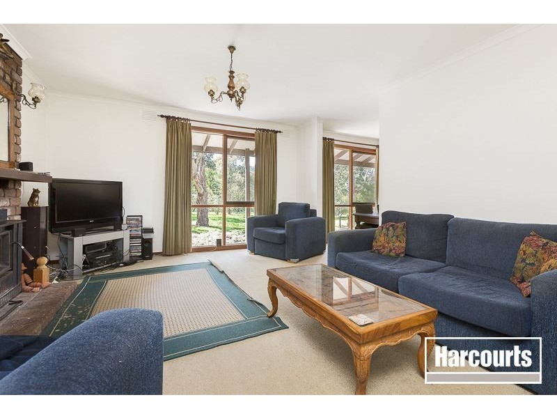 11 Wonderland Avenue, Tuerong VIC 3915