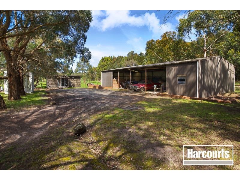11 Wonderland Avenue, Tuerong VIC 3915