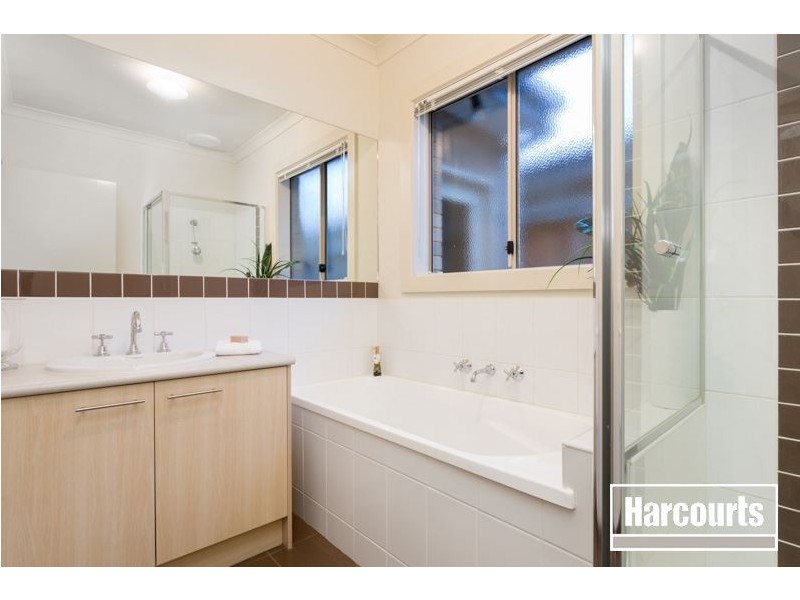 10 James Hird Drive, Hastings VIC 3915