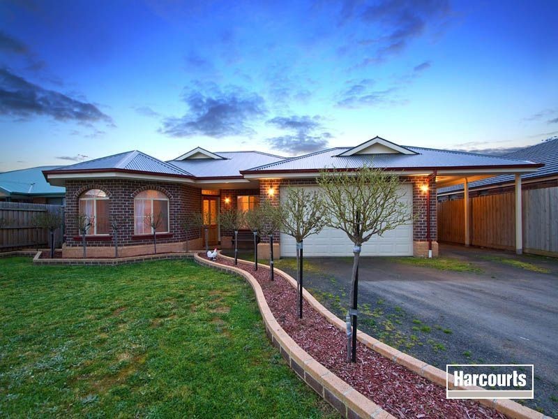 8 Matthew Circuit, Hastings VIC 3915