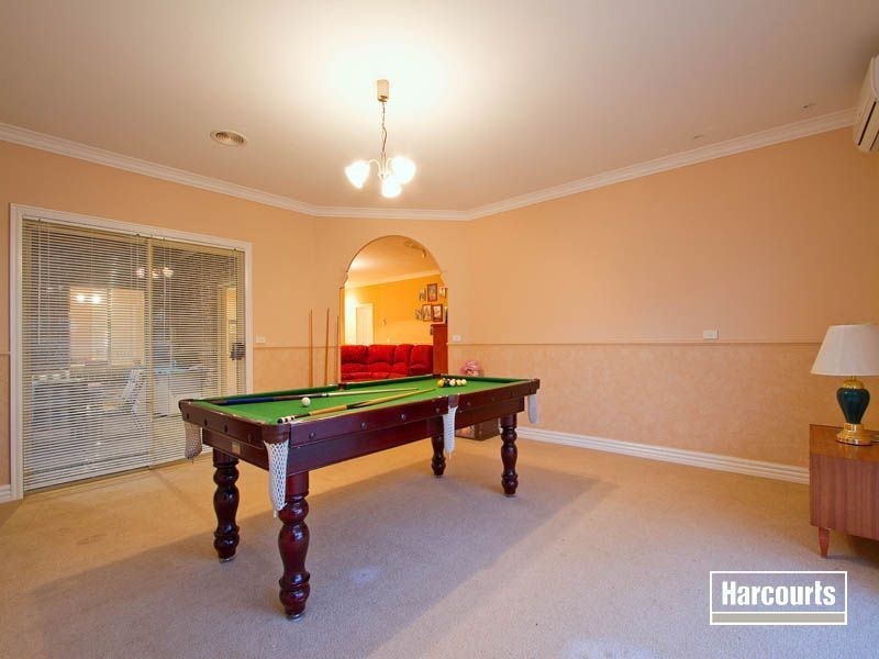 8 Matthew Circuit, Hastings VIC 3915