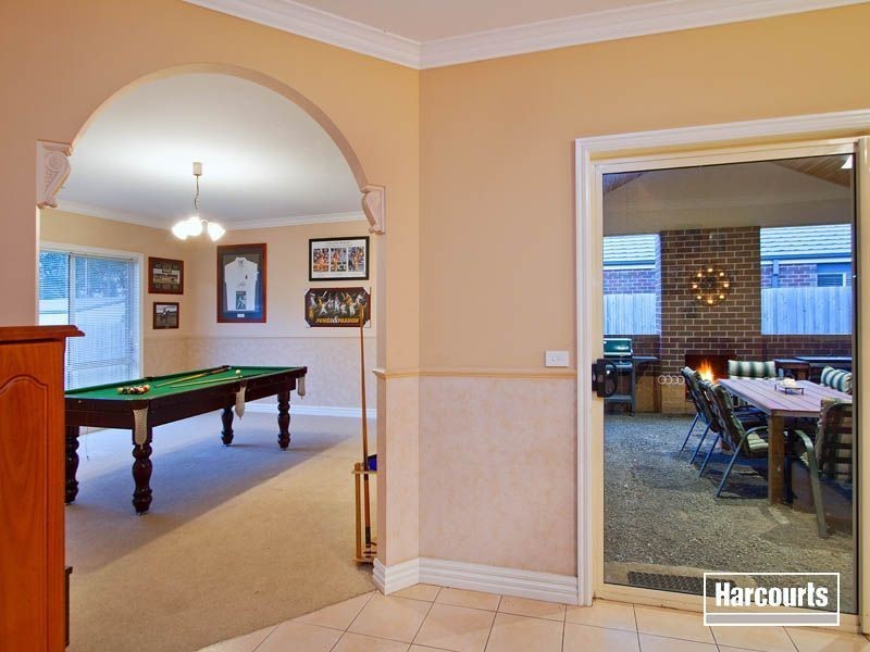 8 Matthew Circuit, Hastings VIC 3915