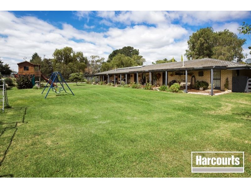 35 Stanley Road, Devon Meadows VIC 3977