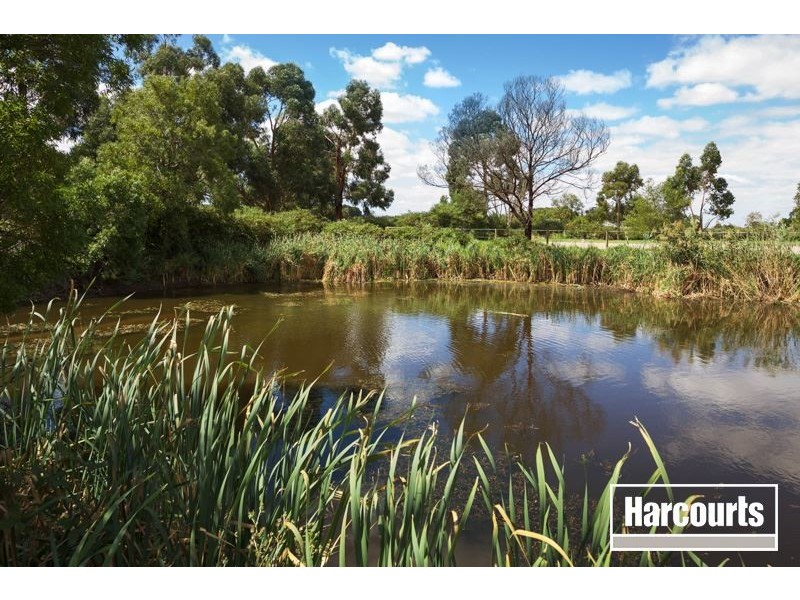 35 Stanley Road, Devon Meadows VIC 3977