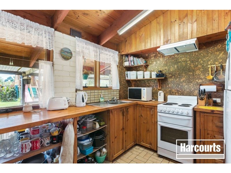 35 Stanley Road, Devon Meadows VIC 3977