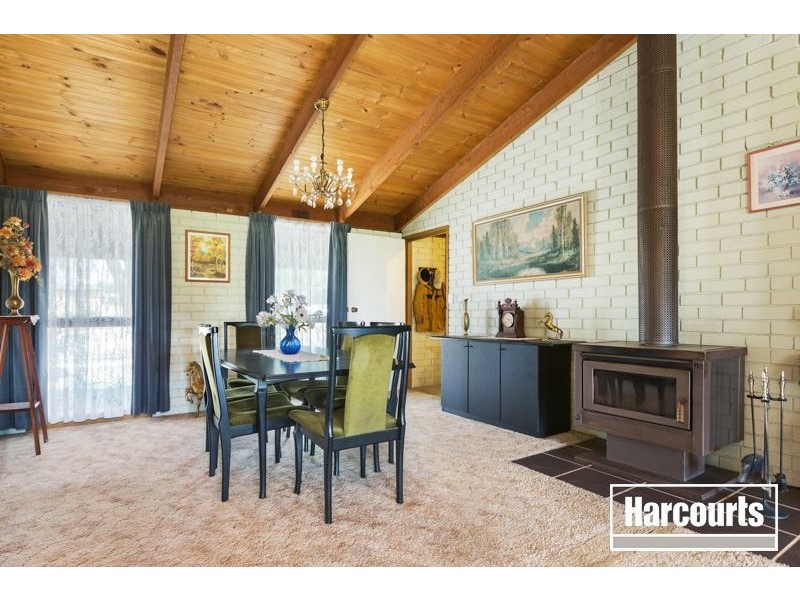 35 Stanley Road, Devon Meadows VIC 3977