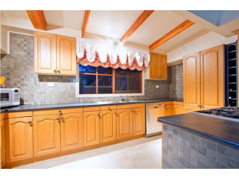 6 Centre Avenue, Bittern VIC 3918