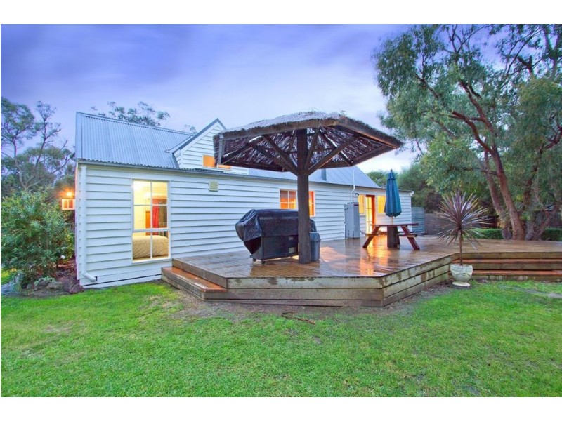 6 Centre Avenue, Bittern VIC 3918