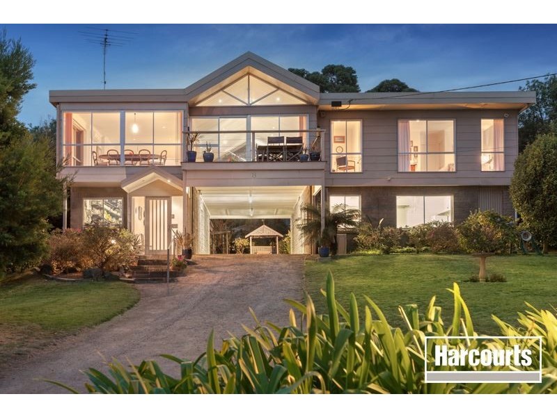 8 Western Park Rd, Somers VIC 3927