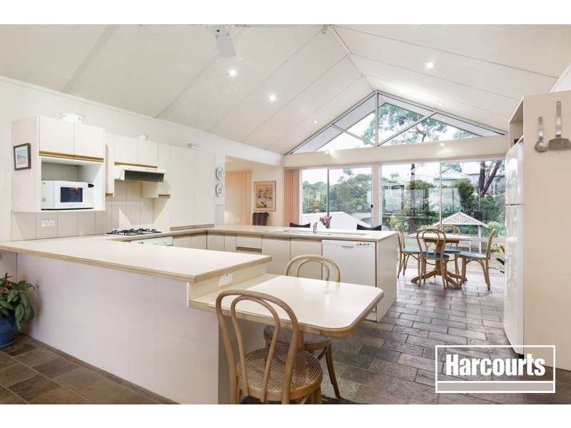 8 Western Park Rd, Somers VIC 3927