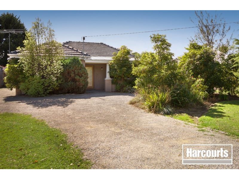 16 Myers Rd, Bittern VIC 3918