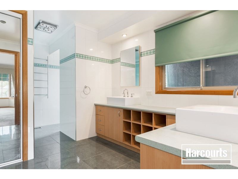 4 Oak Court, Somerville VIC 3912