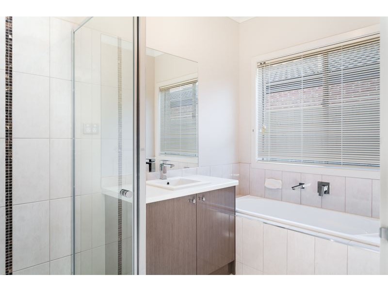 6 Inkerman Street, Bittern VIC 3918