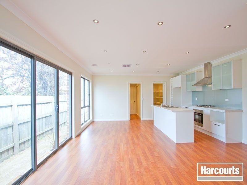 2/2 Spring Street, Hastings VIC 3915