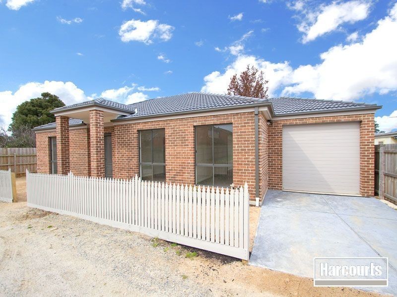 2/2 Spring Street, Hastings VIC 3915