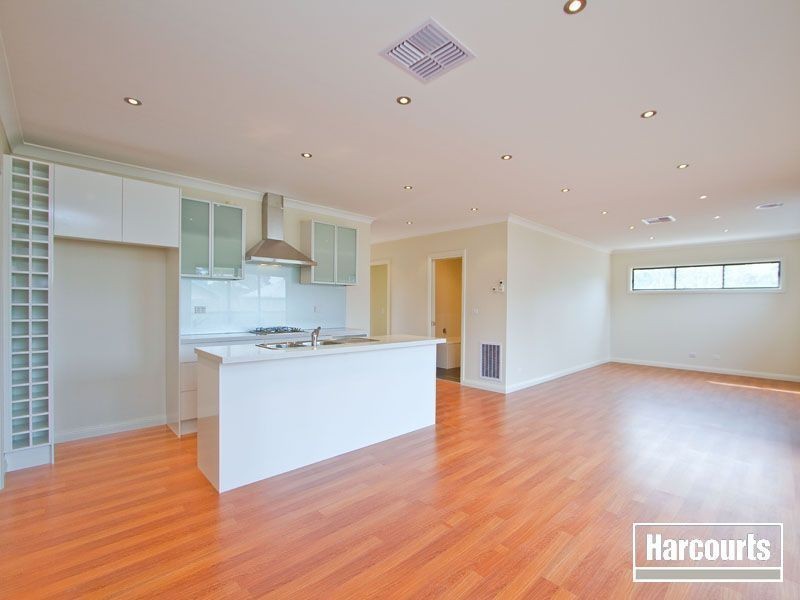 2/2 Spring Street, Hastings VIC 3915