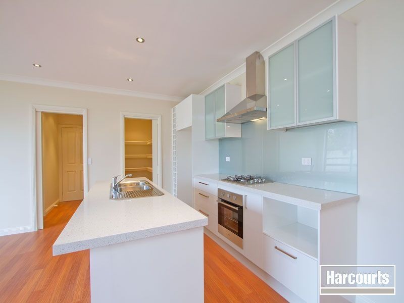 2/2 Spring Street, Hastings VIC 3915