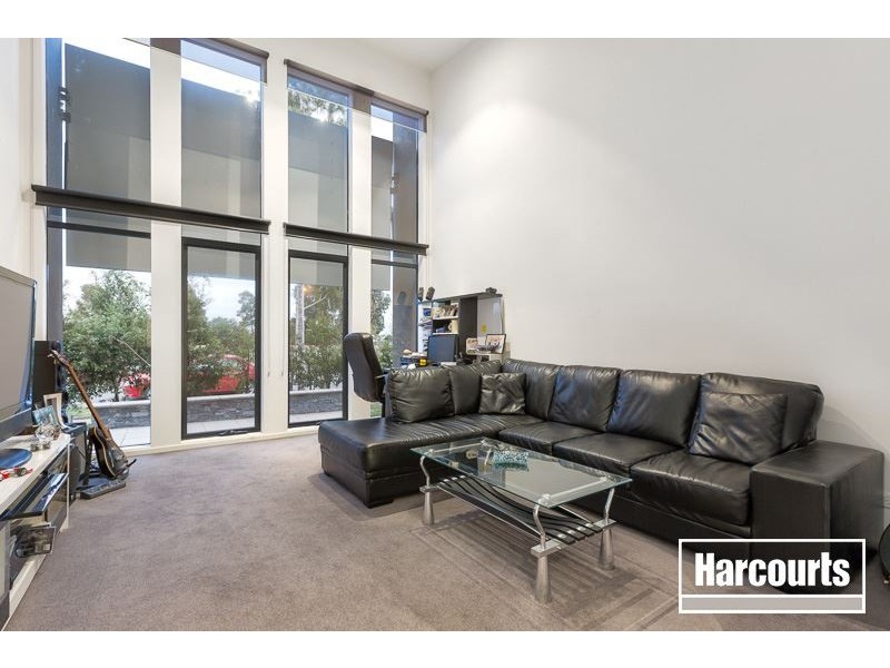 22 Nature Circuit, Cranbourne North VIC 3977