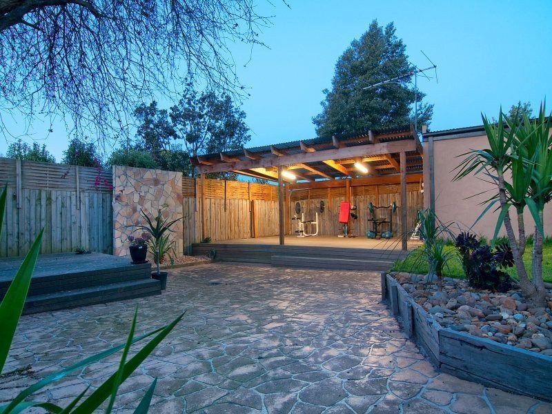 9 Teri Street, Frankston VIC 3199