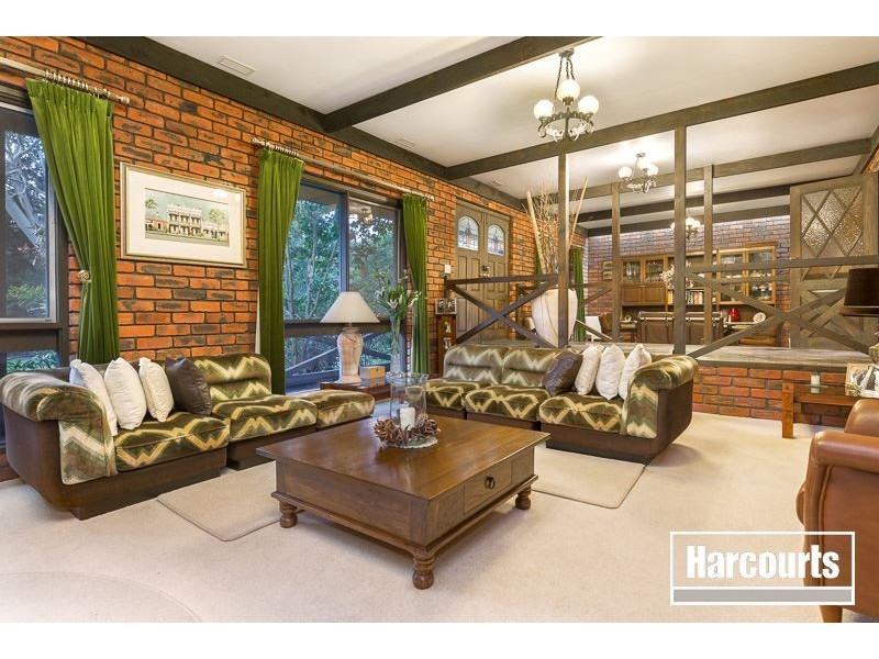 8 Homewood Road, Cranbourne South VIC 3977