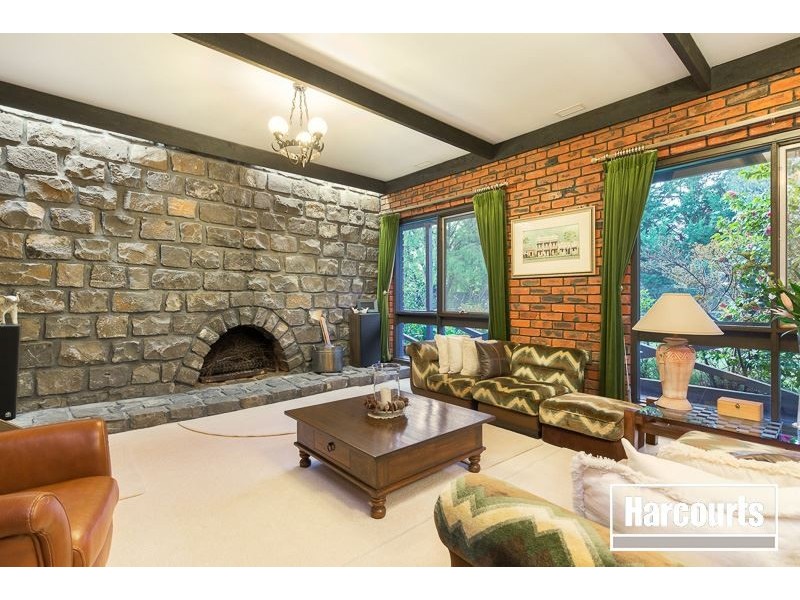 8 Homewood Road, Cranbourne South VIC 3977