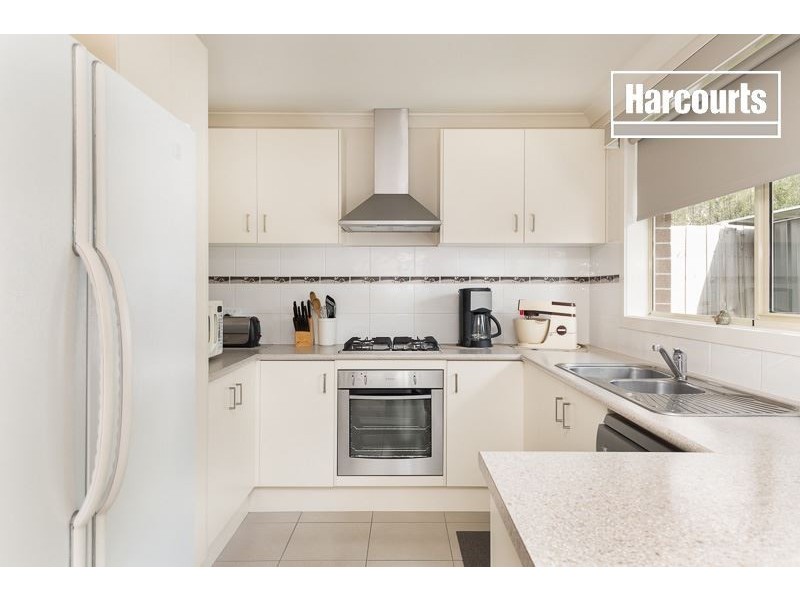 2/10 Kingfisher Court, Hastings VIC 3915