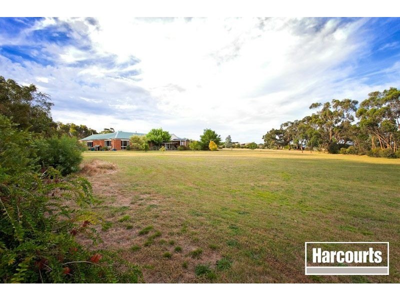 4 Bayview Country Lane, Bittern VIC 3918