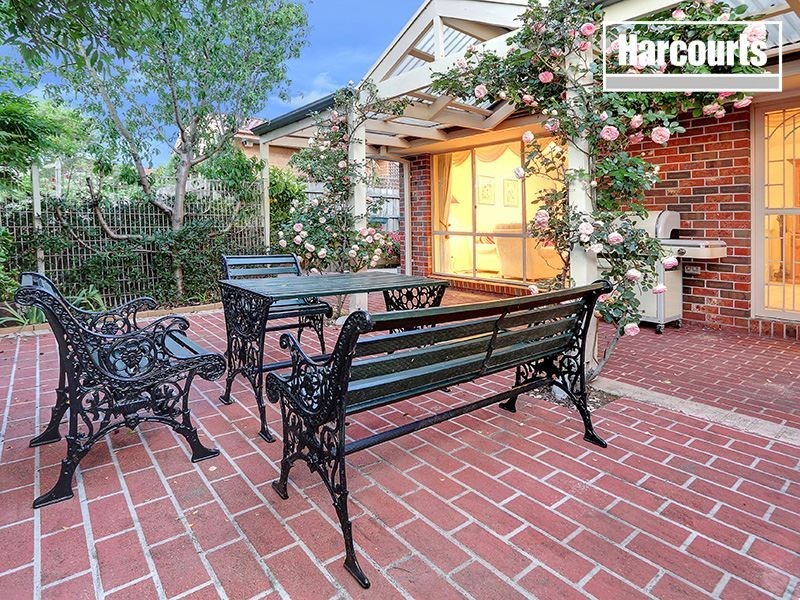 21 Caversham Drive, Mornington VIC 3931