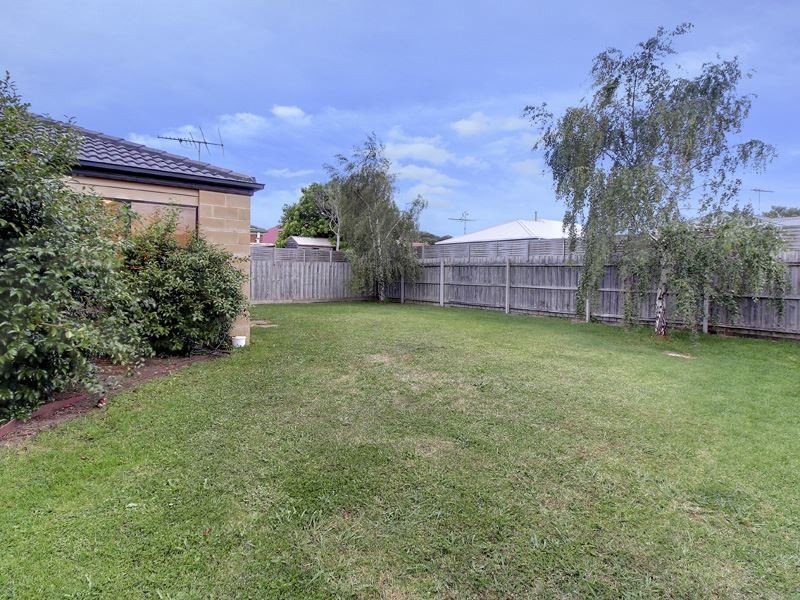 16 Windrest Place, Hastings VIC 3915